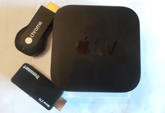 Le Chromecast, un Apple TV et le T1000 Tronsmart