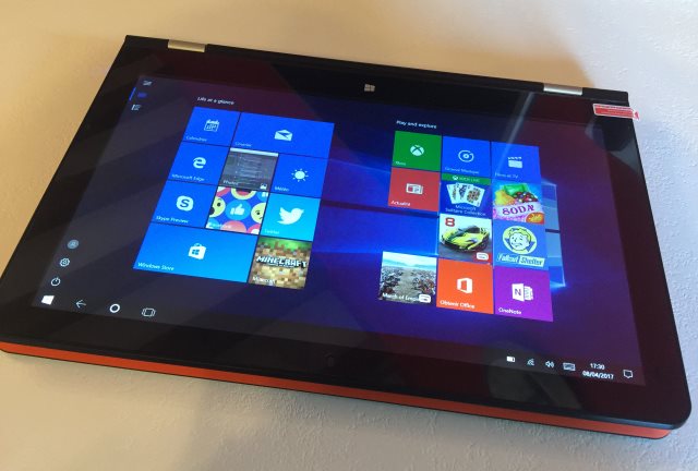 Le Vbook V3 peut se transformer en grosse tablette