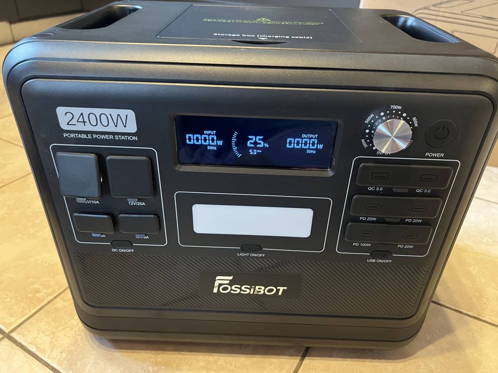 FOSSIBOT F2400 / La batterie nomade la plus économique 