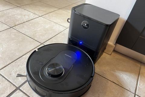 Test Proscenic Q8 Max, un aspirateur Robot moderne avec base premier prix très compact