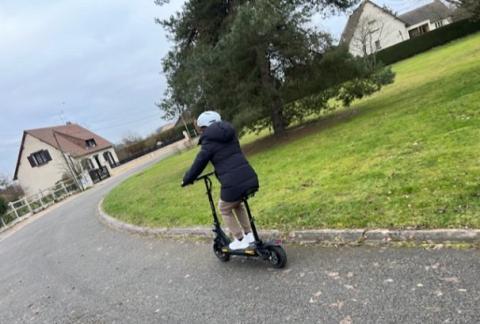 Test Engwe S6, une trottinette électrique avec ou sans siège puissante à bon prix