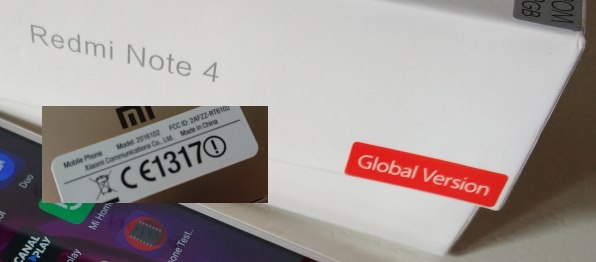 L'autocollant Global VERSION ROUGE avec celui de version est la preuve du modèle