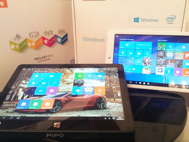 La Teclast X80HD à côté d'un PIPO X9