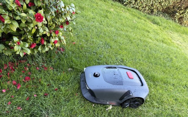 Test Mova 600, une tondeuse robot LIDAR qui surclasse (...) à la une