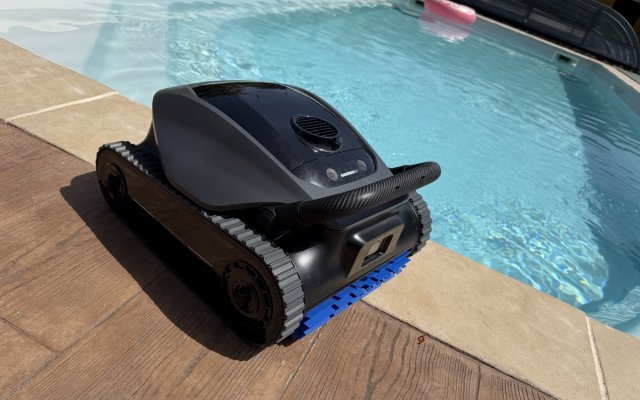 Mon test du Robot Piscine MOVA Diver A10, un choix sûr (...) à la une