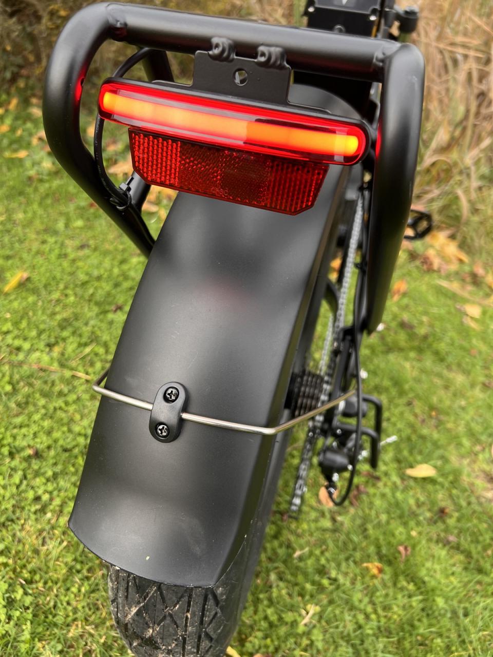 Un nouveau feu arrière