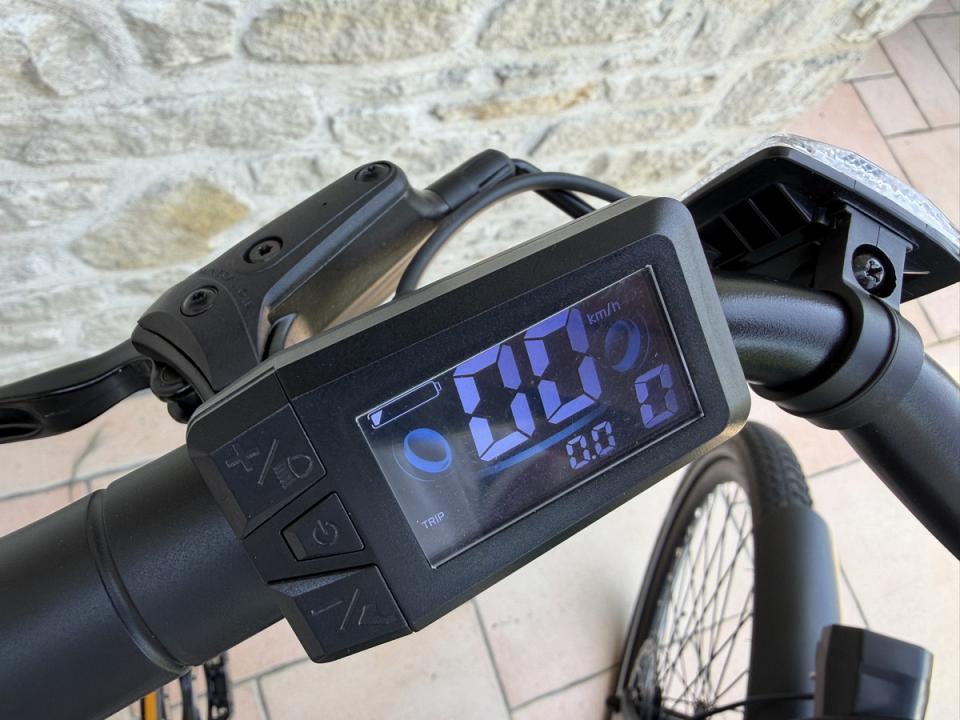 Le compteur LCD couleur