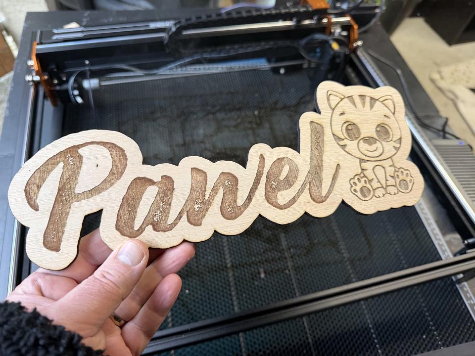 Une découpe de prénom en CP5 mm