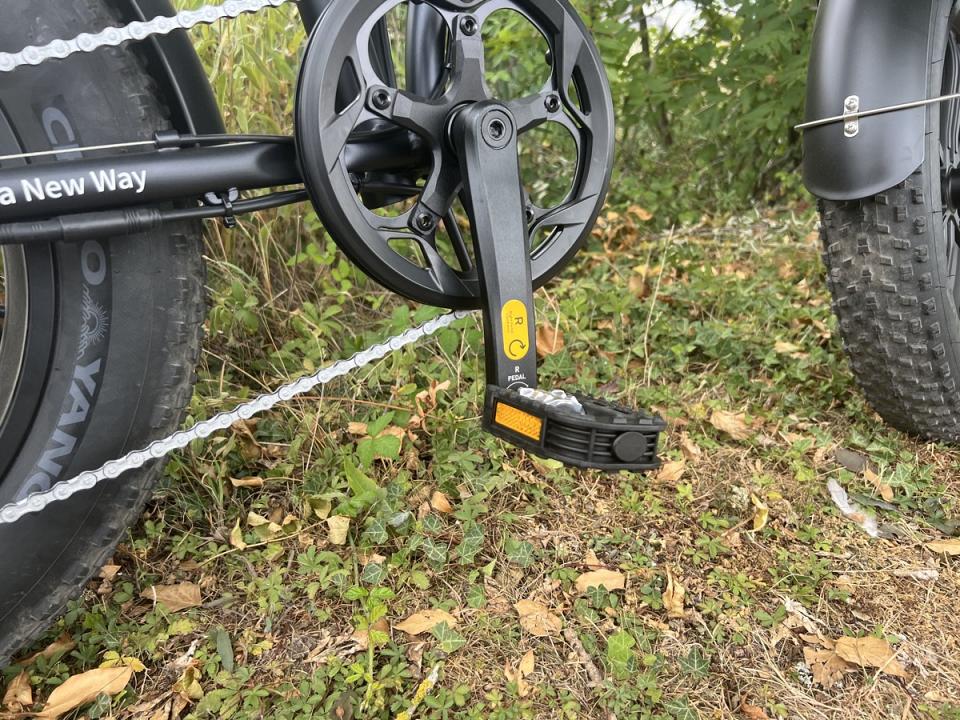 La pédale n'est pas trop basse