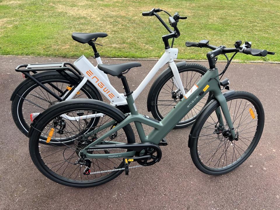 À côté du P275St, autre modèle ville de Engwe