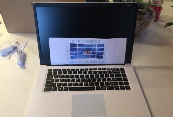Test PC Portable pas cher CHUWI LapBook 15.6″ ATOM X5 Windows 10