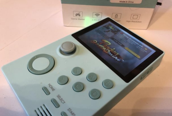 Test SupRetro POWKIDDY A19 Pandora Mini, la borne arcade retrogaming de poche