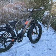 Test Lankeleisi MG600 Plus, un Fat bike puissant grande (...)