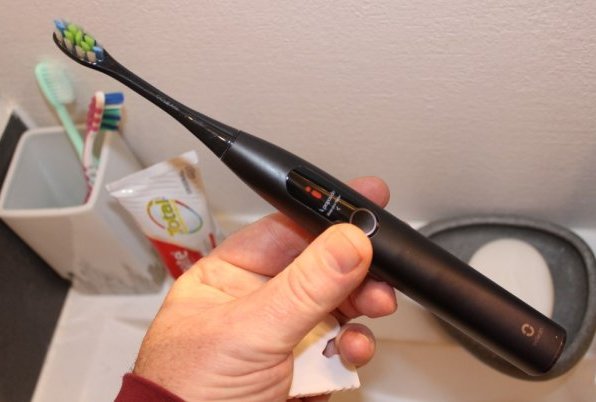 Oclean X Pro en test, plus qu'une brosse à dent électrique, un coach pour vos dents