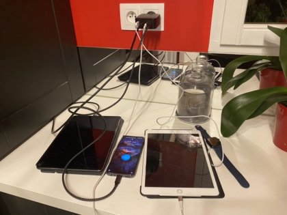 Test chargeur USB rapide UGREEN GaN 100W , 9 protocoles et 4 appareils en même temps