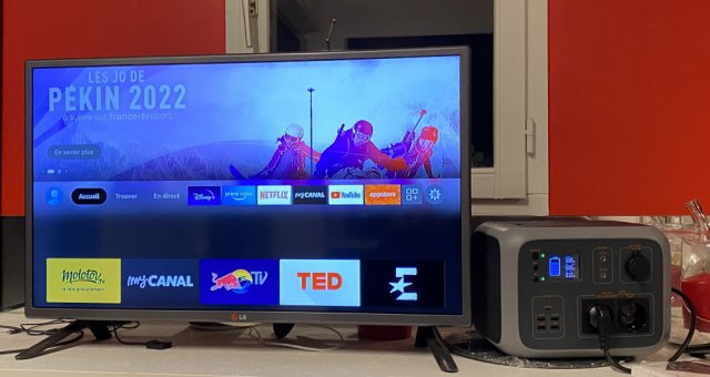 L'occasion de découvrir la vraie consommation d'un appareil (32 Watts pour cette TV 32 pouces soit 10 heures d'alimentation pour mes stations)